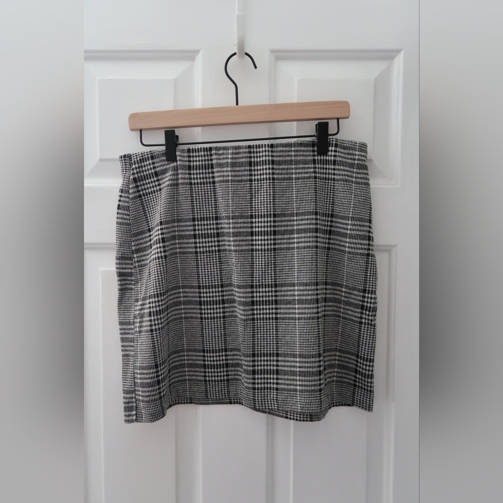 Divided H&M Plaid Mini Skirt